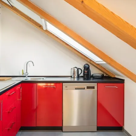 Apartment Romantic Attic Split