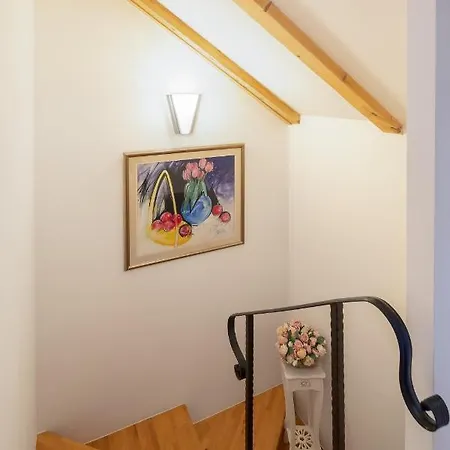 Romantic Attic 公寓 *