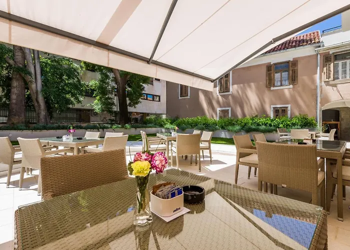 Romantic Attic * Split