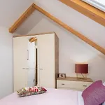 Romantic Attic Apartamento
