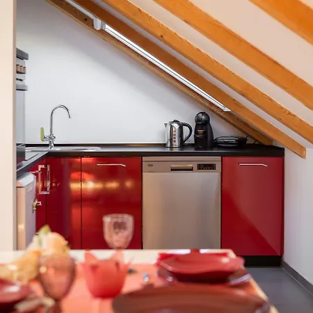 Romantic Attic Апартаменти Спліт