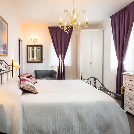 Romantic Luxury * Split