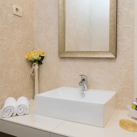 Romantic Luxury * Split