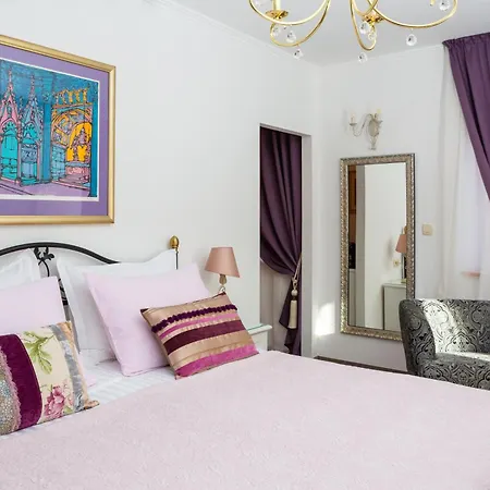 Romantic Luxury Split