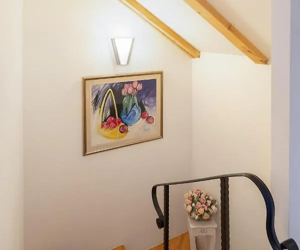 Romantic Attic Lägenhet *