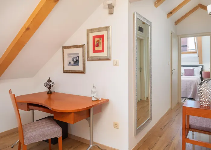 Romantic Attic Split